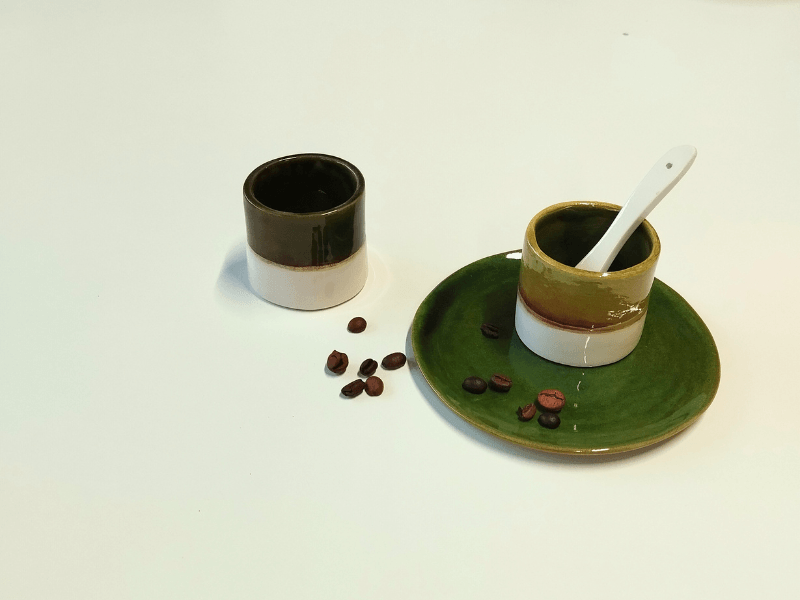 Tazzina caffè verde sottobosco