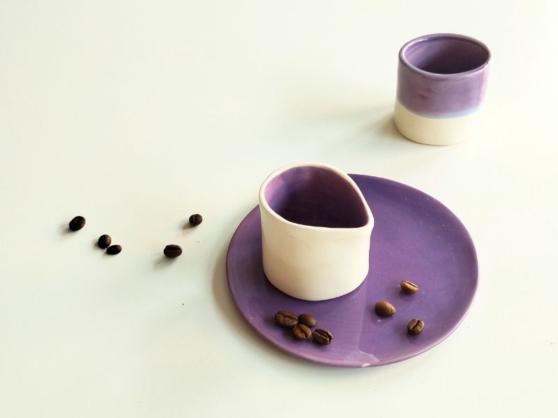 Lattiera viola violetta